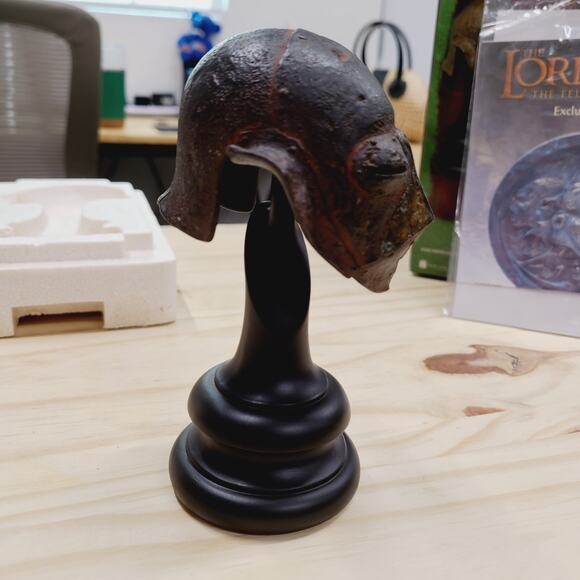 Sideshow WETA Lord of the Rings ORC Squinter HELM LOTR FOTR 1:4 Scale **NEW** - Picture 12 of 13